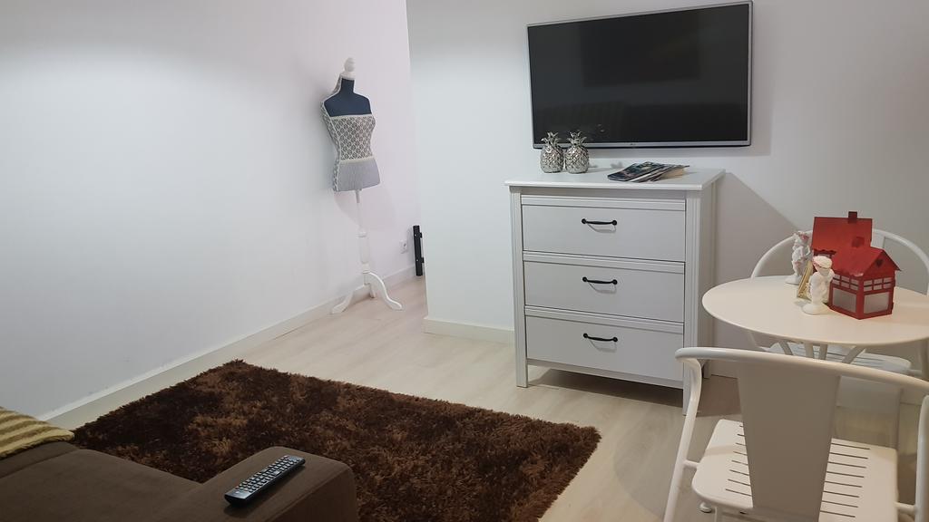 Ponta Delgada Azores Pedra Apartments - T0 E T1 מראה חיצוני תמונה